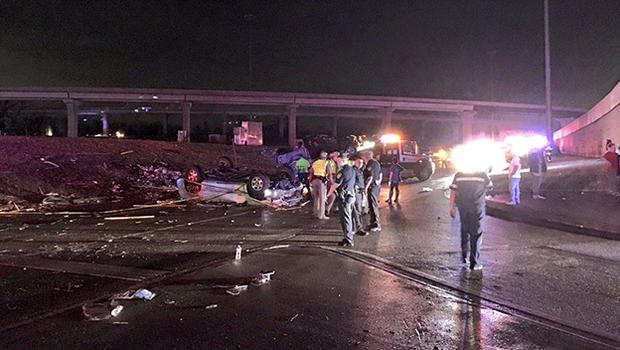 Cars on the side of I-30 following Garland tornado on Dec. 26, 2015. / CBS DALLAS-FORT WORTH