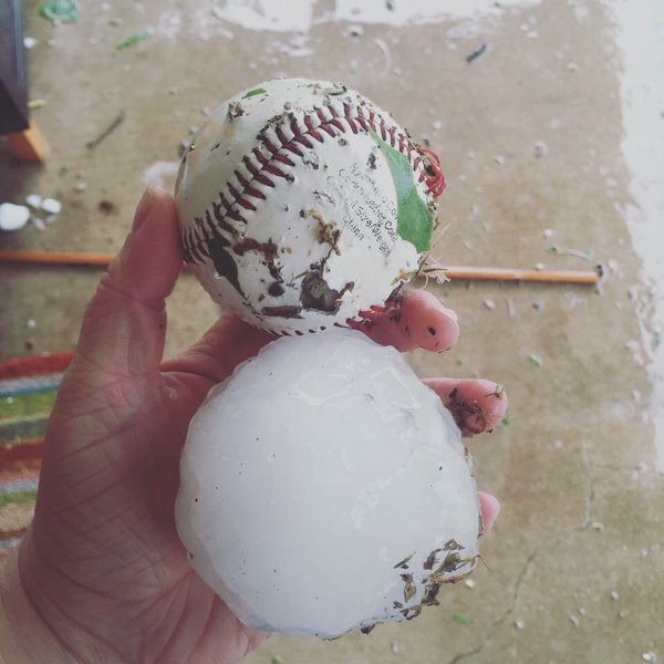 Large Hail in Wylie, TX (credit: Shelly Adams)